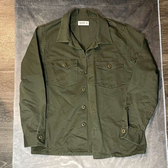 Buck Mason: The Cotton Sateen Alfa Military Shirt MED - Picture 4 of 7